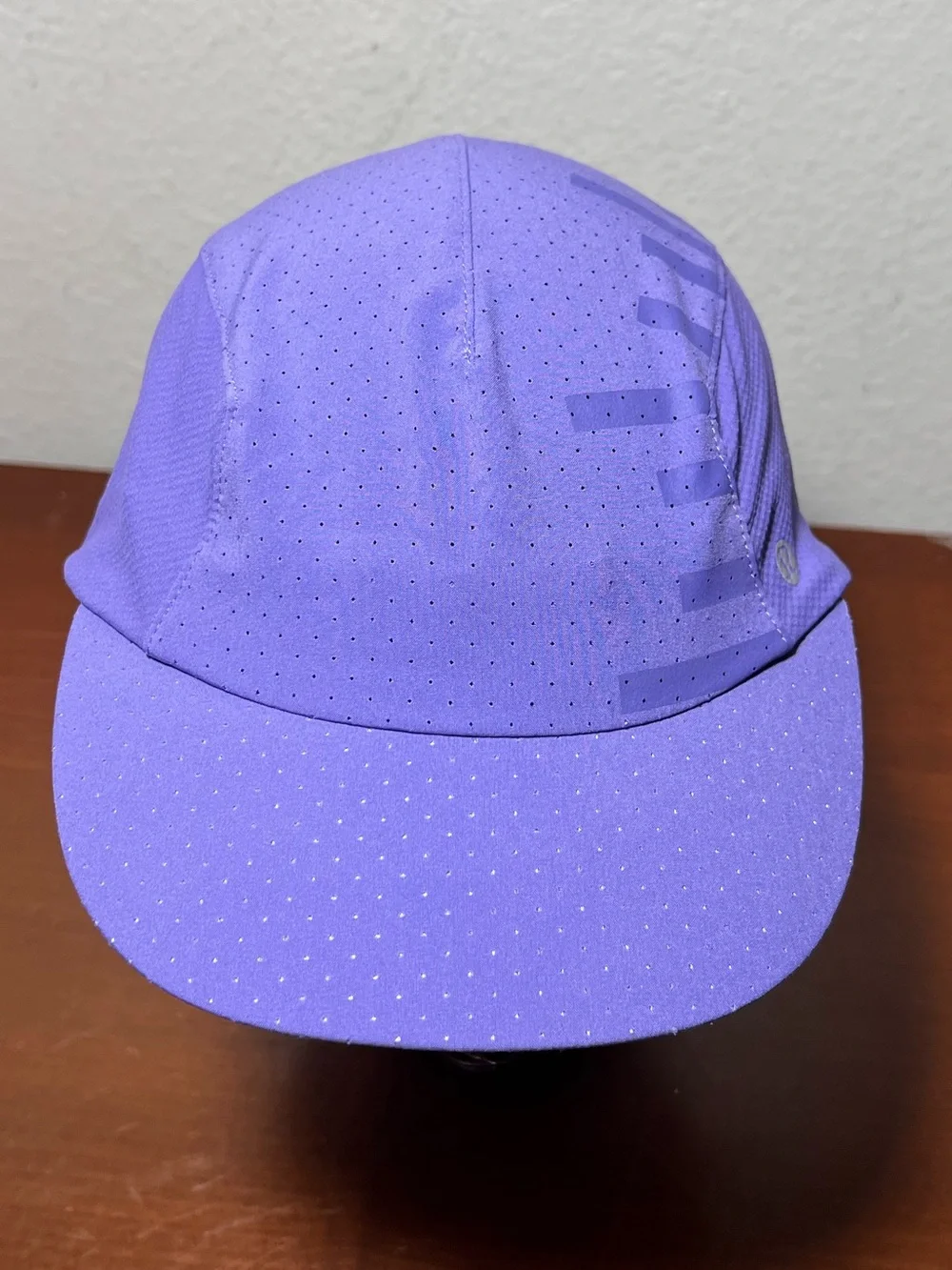 Perforated Run and Train Hat Purple Size L/XL
